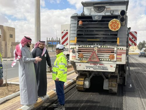 خادم الحرمين الشريفين يعتمد رمز عملة الريال السعودي